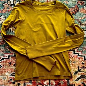 LULULEMON swiftly tech race length - tag missing, size 6 or 8